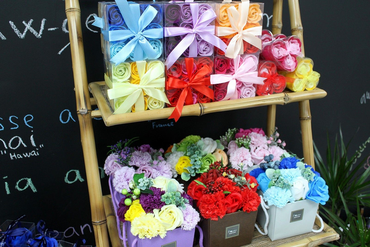 Set Mit 9 Seifenblumenbox - Pfirsichrosen