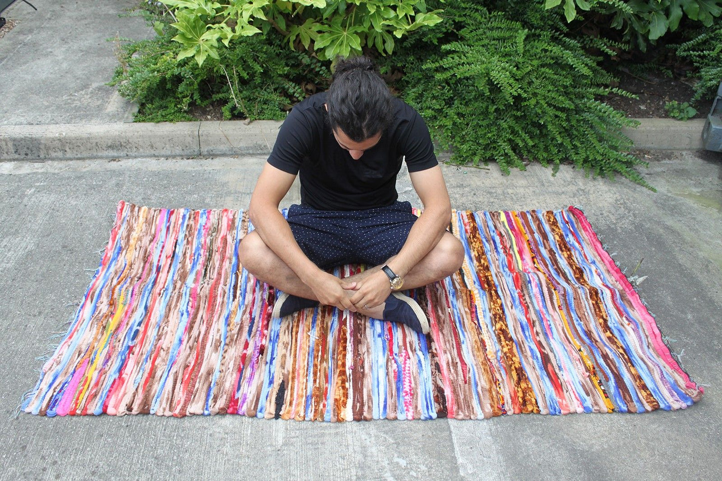 Großer Samt Teppich 105x185cm