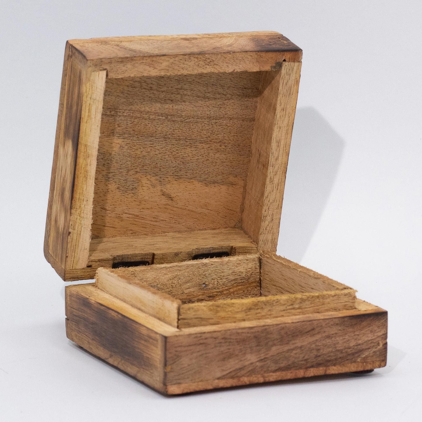 Große Quadratische Box 15x17,5x8cm - Hop Hare