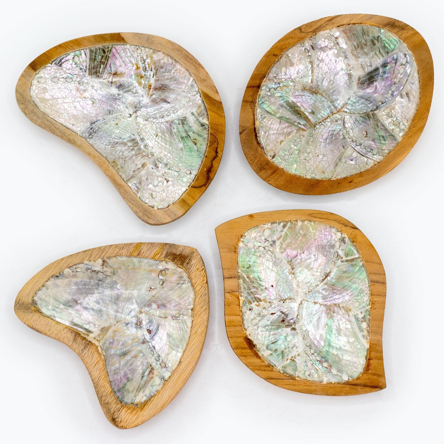 Set Aus 4 Teak Mini Schalen Mit Muschel Dekor Assortiert