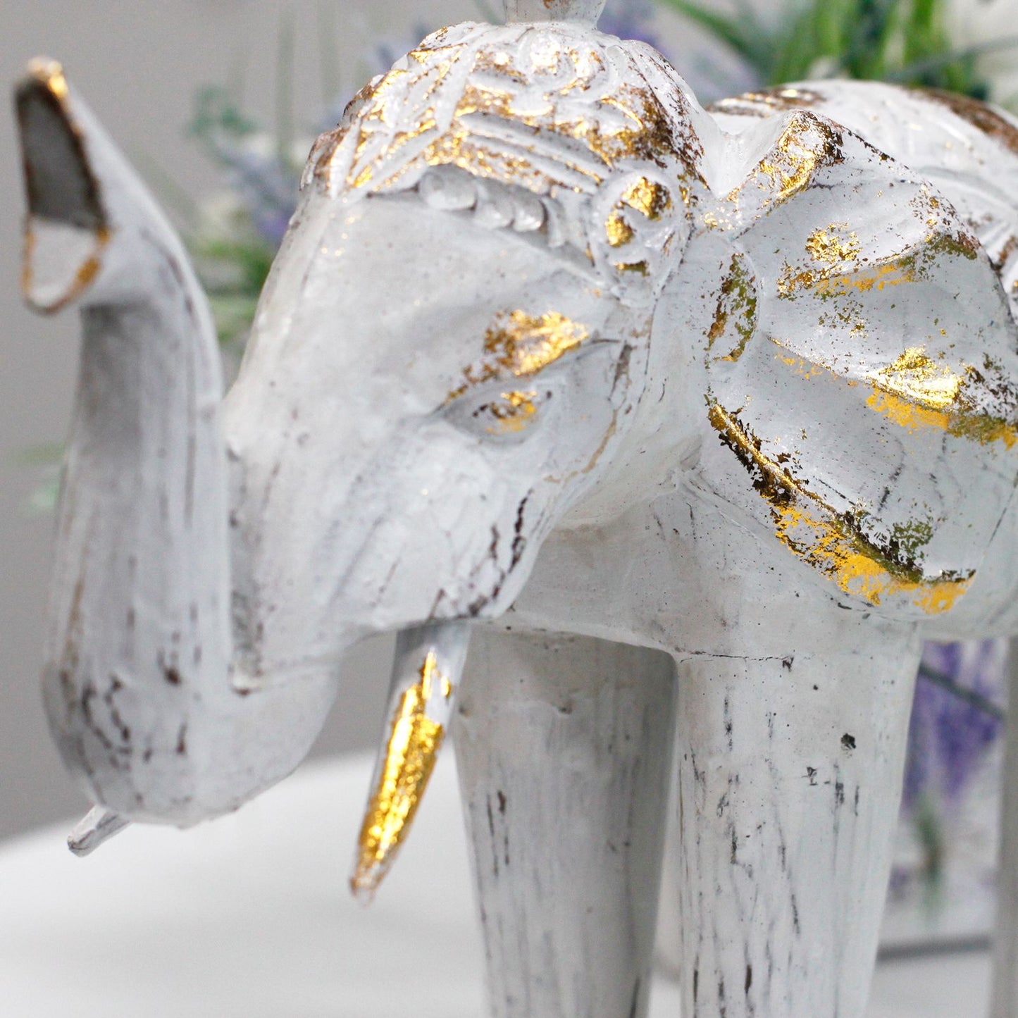 Holz geschnitzter Elefant - Weiß Gold