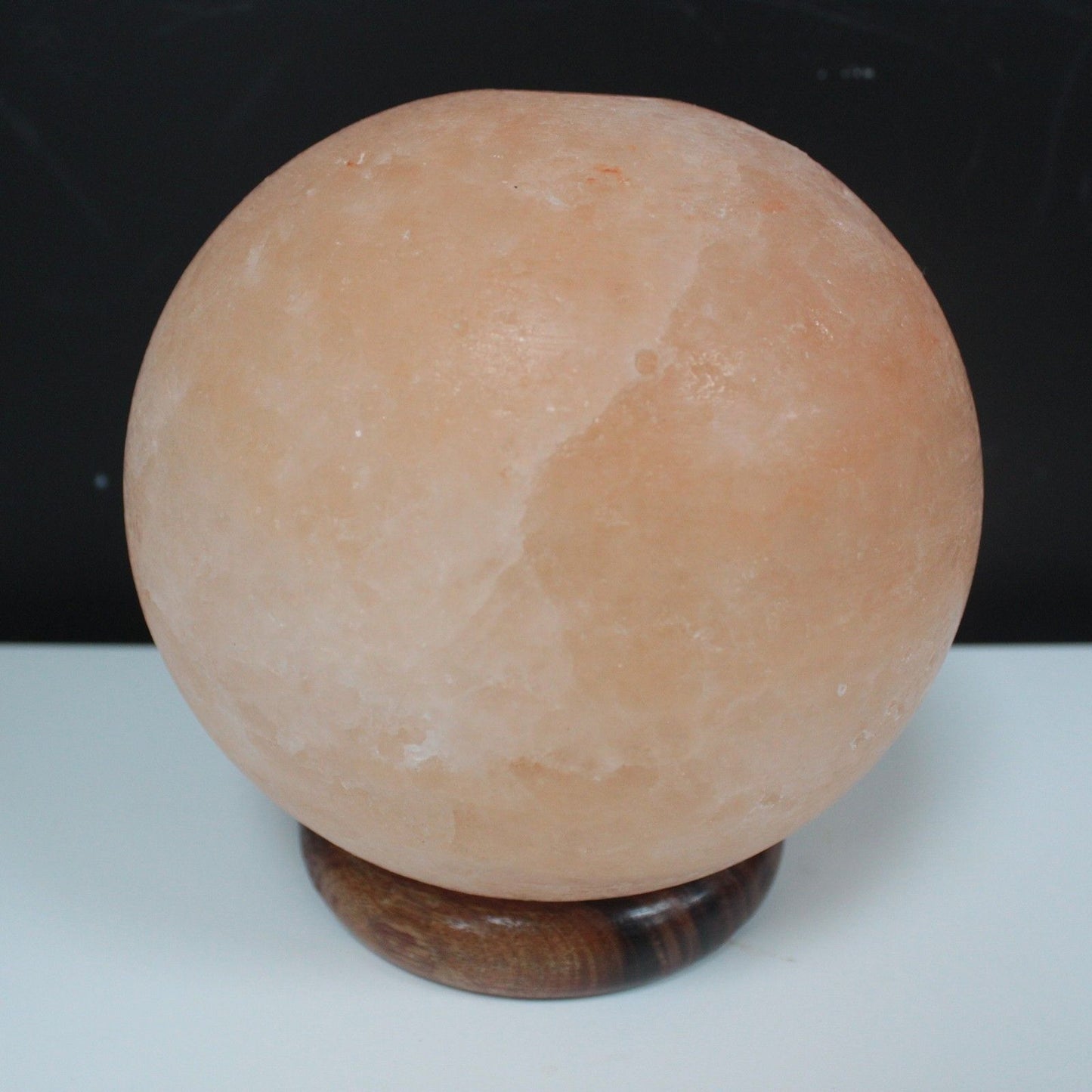 Salzlampe Ball Mit Großem Holzsockel