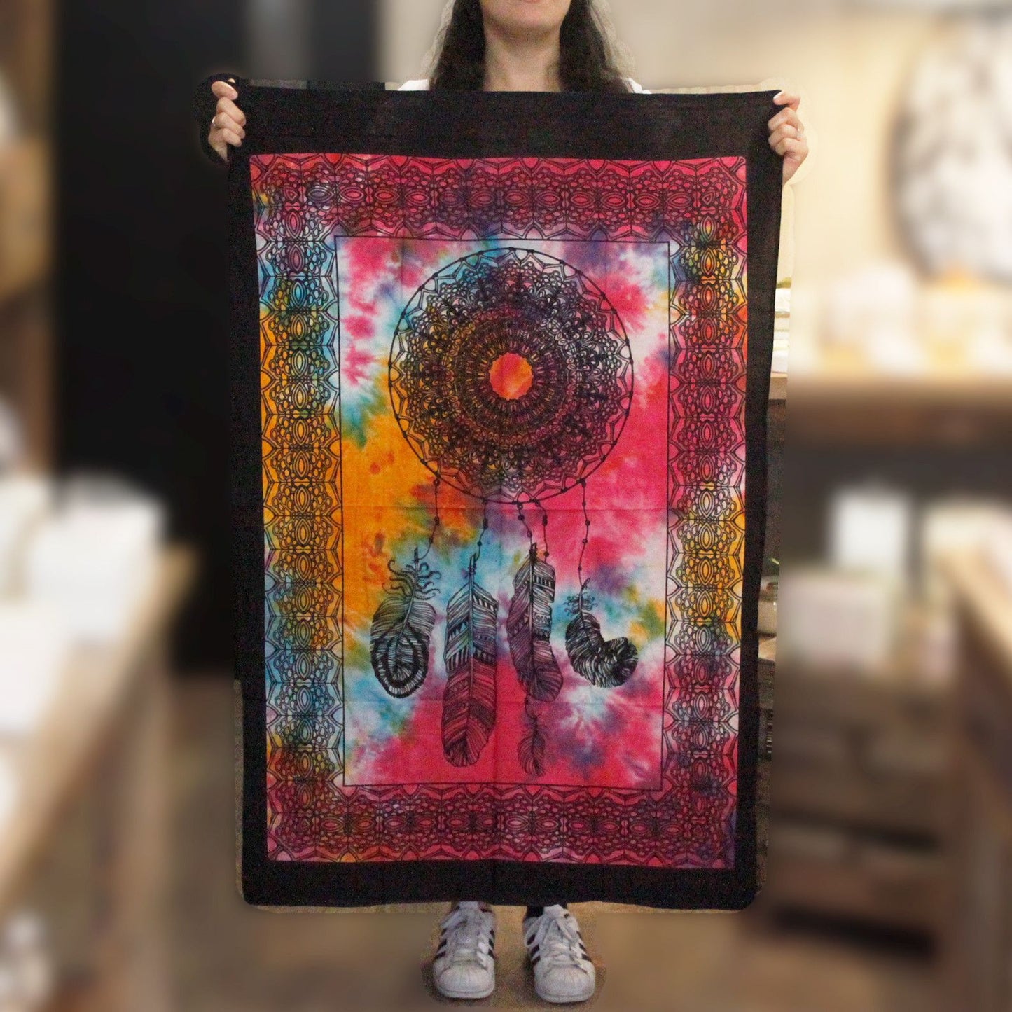 Baumwoll Wandkunst Traumfänger Handgefertigt Mit Vibranten Farben Und Exotischen Designs