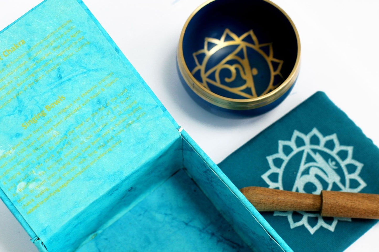 Chakra Klangschale Halschakra Kommunikation Kreativität