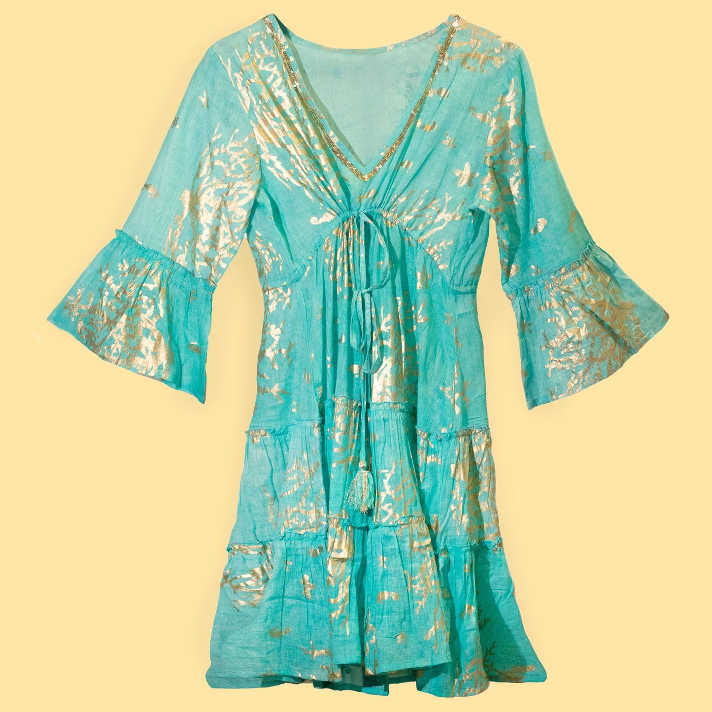 Nomad Sari Med Kollektion Kleid Türkis Und Gold Korallendesign
