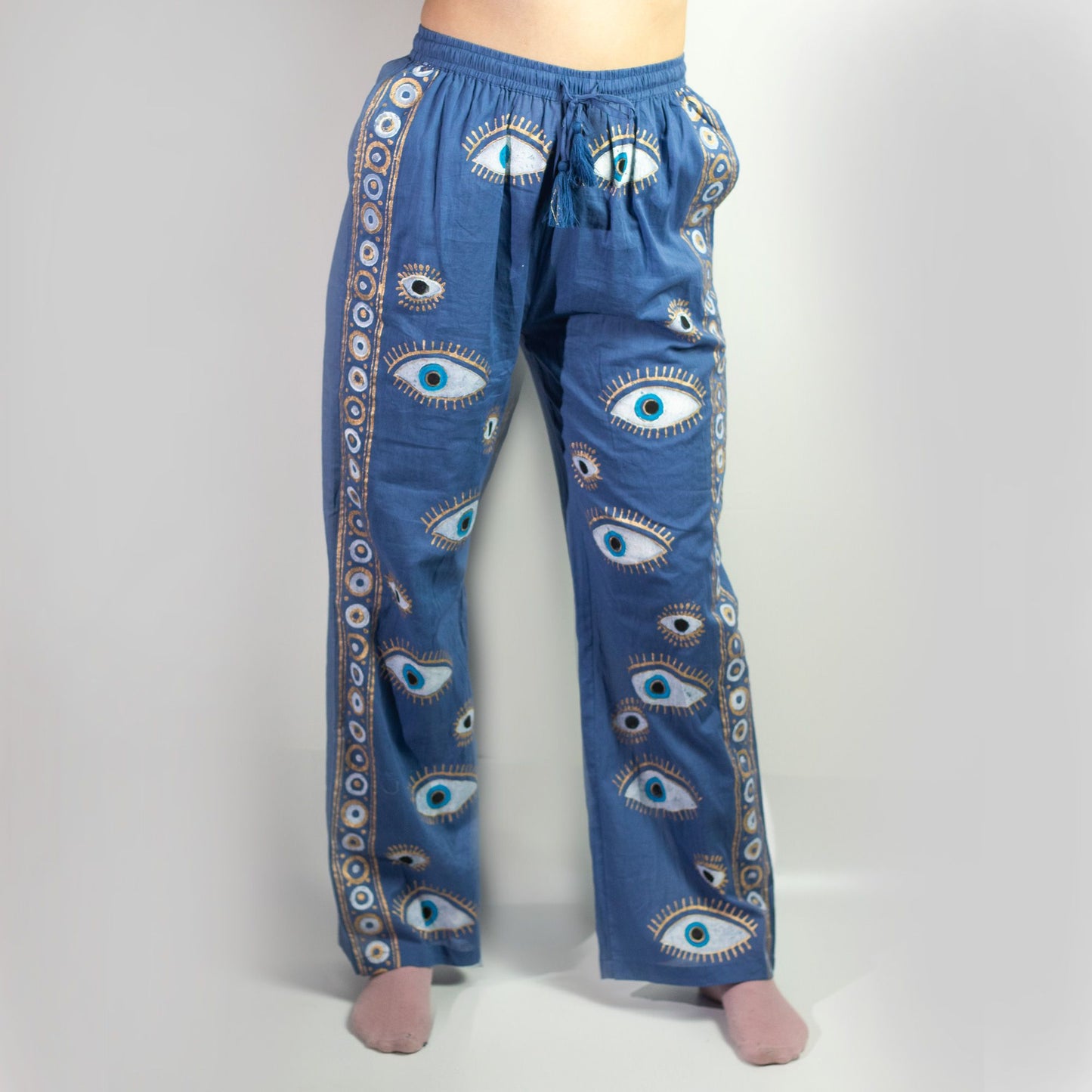ML Nomad Sari Med Kollektion Loungehosen Reiches Blau Und Gold Handgemaltes Auge Des Bösen Design