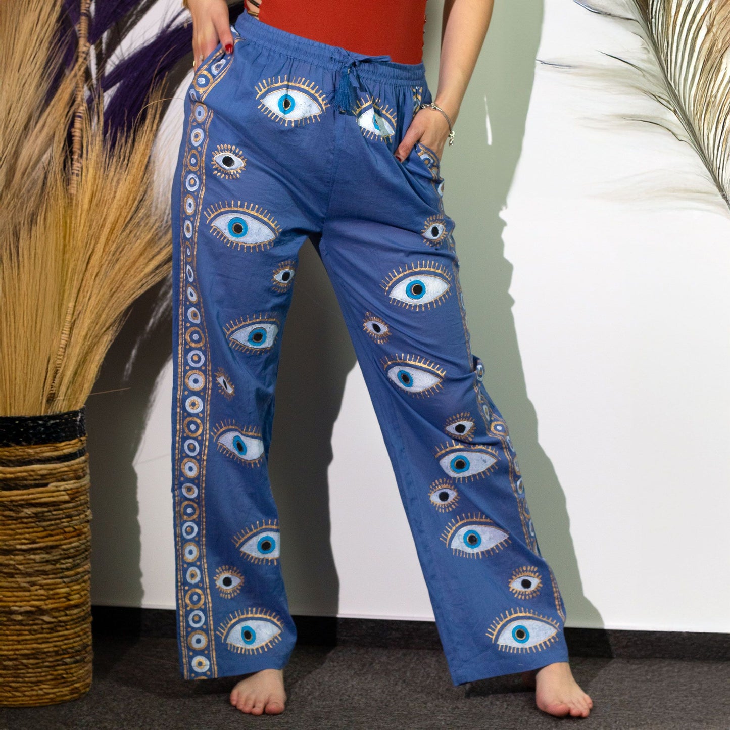 LXL Nomad Sari On The Med Kollektion Loungehosen Reich Blau Und Gold Handgemaltes Böse Auge Design