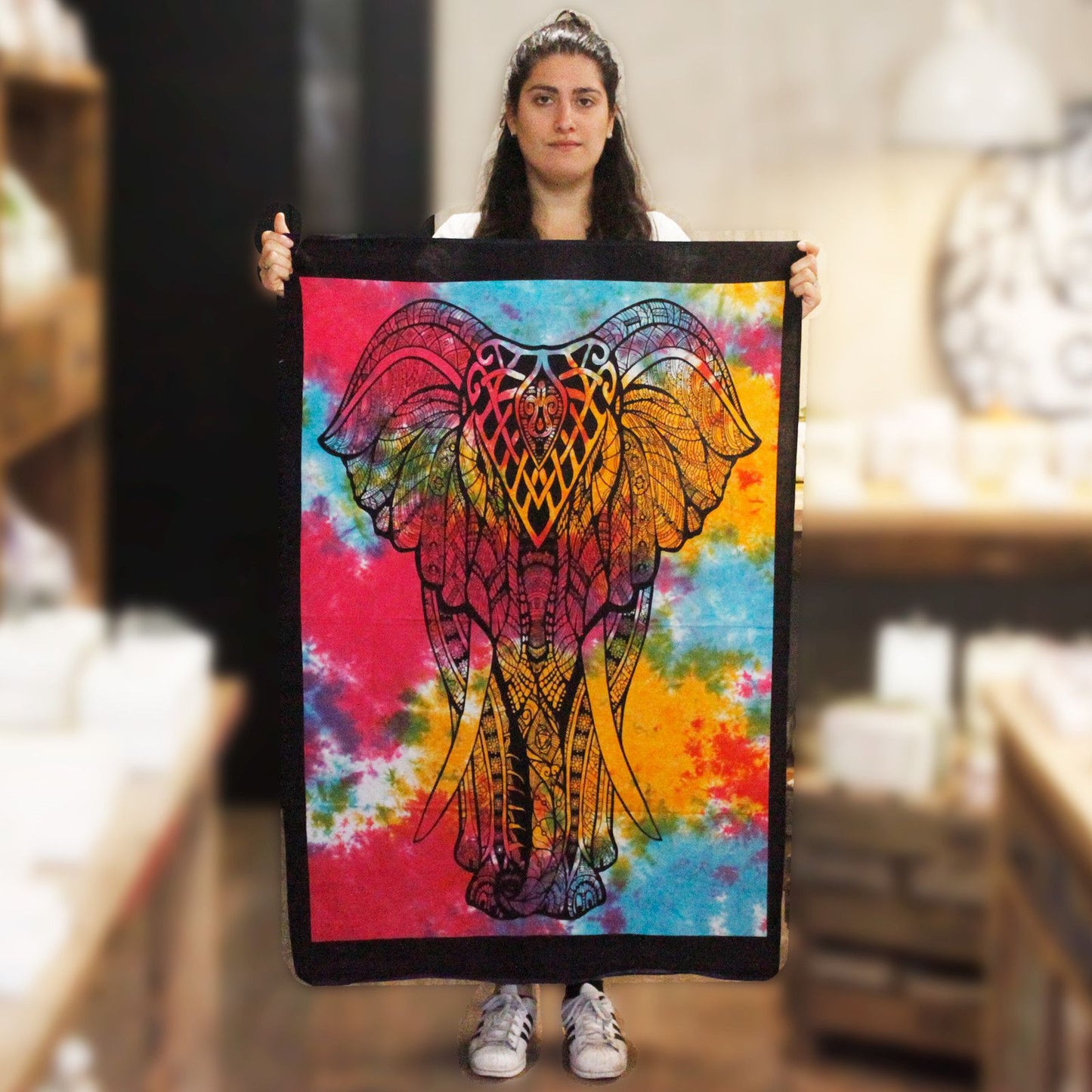 Baumwoll Wandkunst Elefant Handgefertigt Mit Lebendigen Farben Und Exotischen Designs