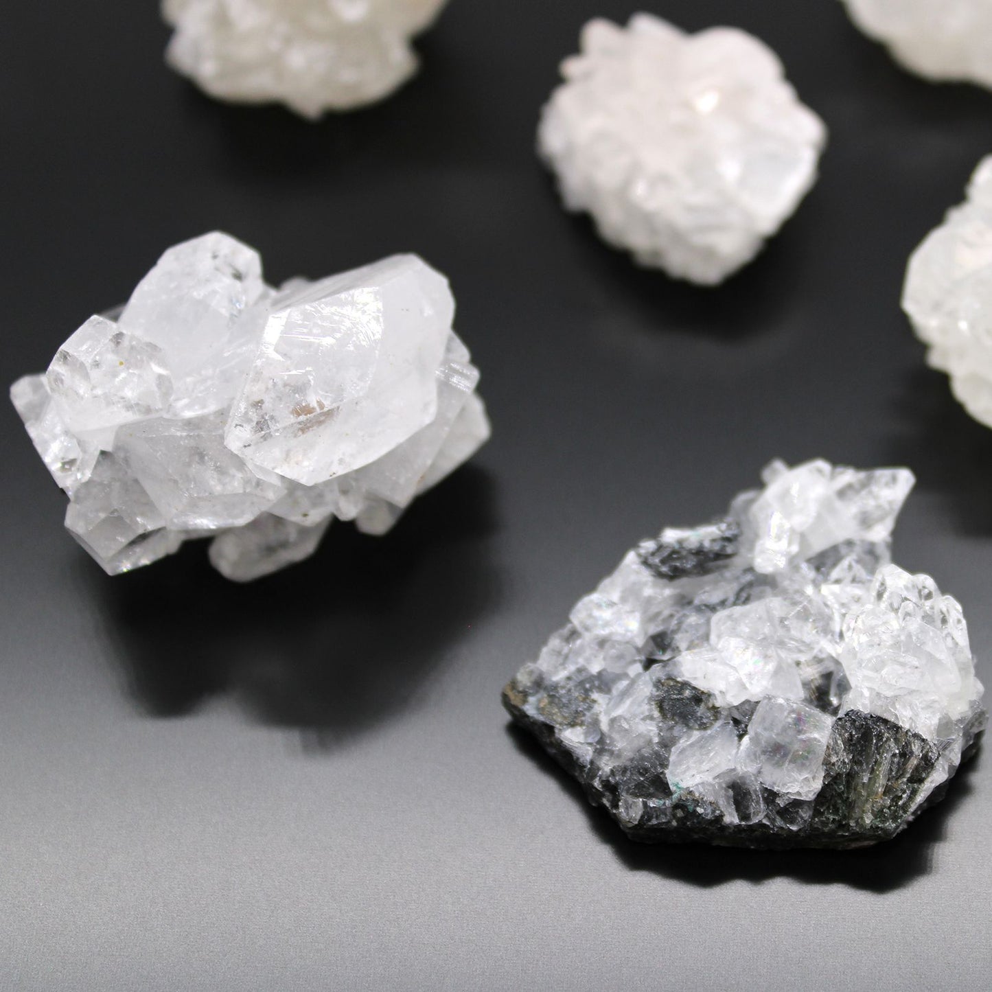 Weiße Apophyllit Cluster 20-30mm Seltene Mineralien Sammlerstücke