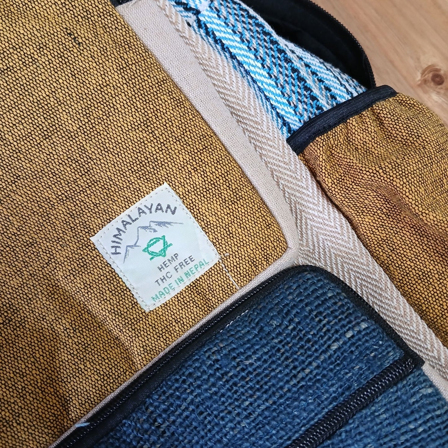 Großer Boxy Hanfrucksack - Türkis und Kurkuma