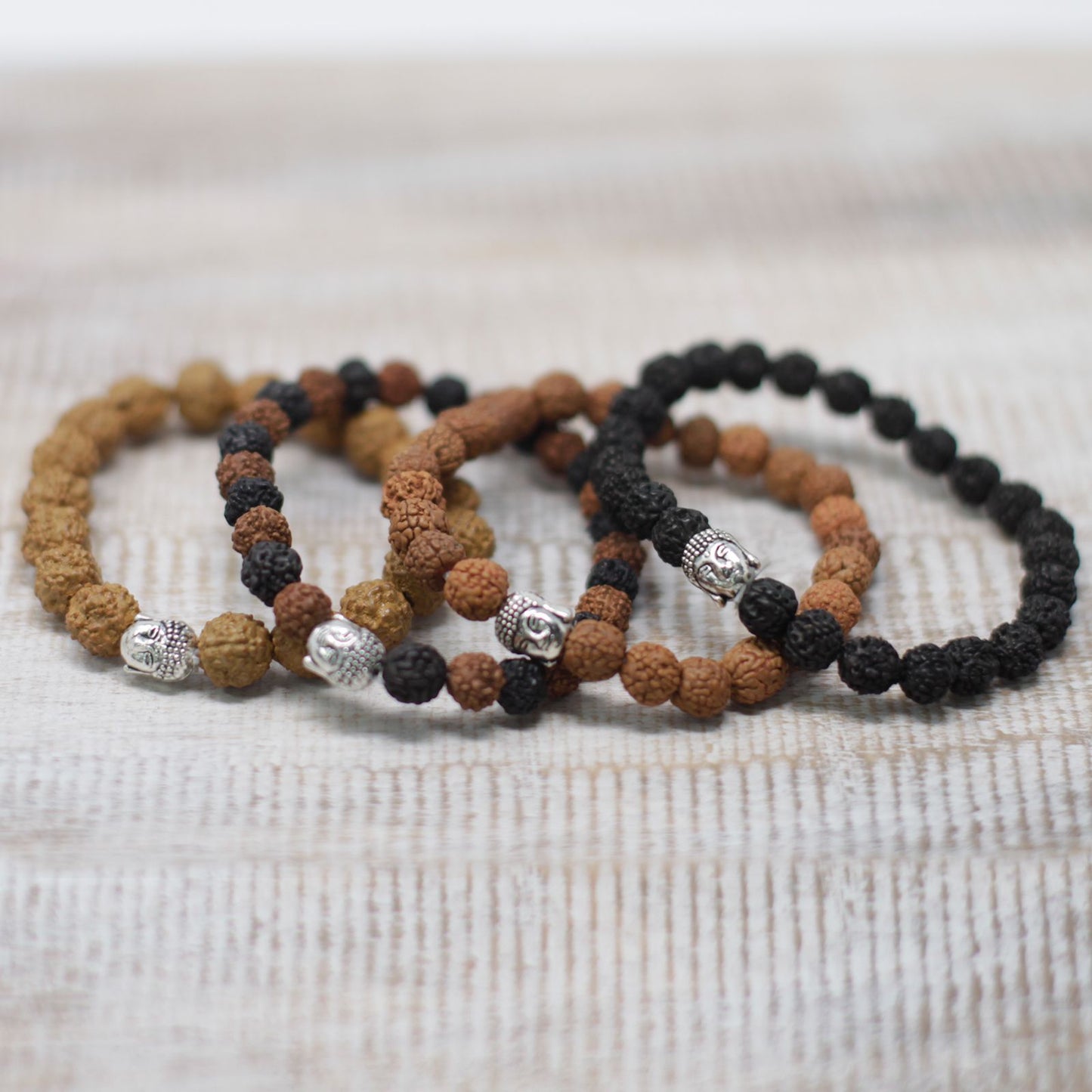 Bunte Rudraksha Buddha Armreifen Vintage Trendy Elastisch Handgefertigt Indonesien