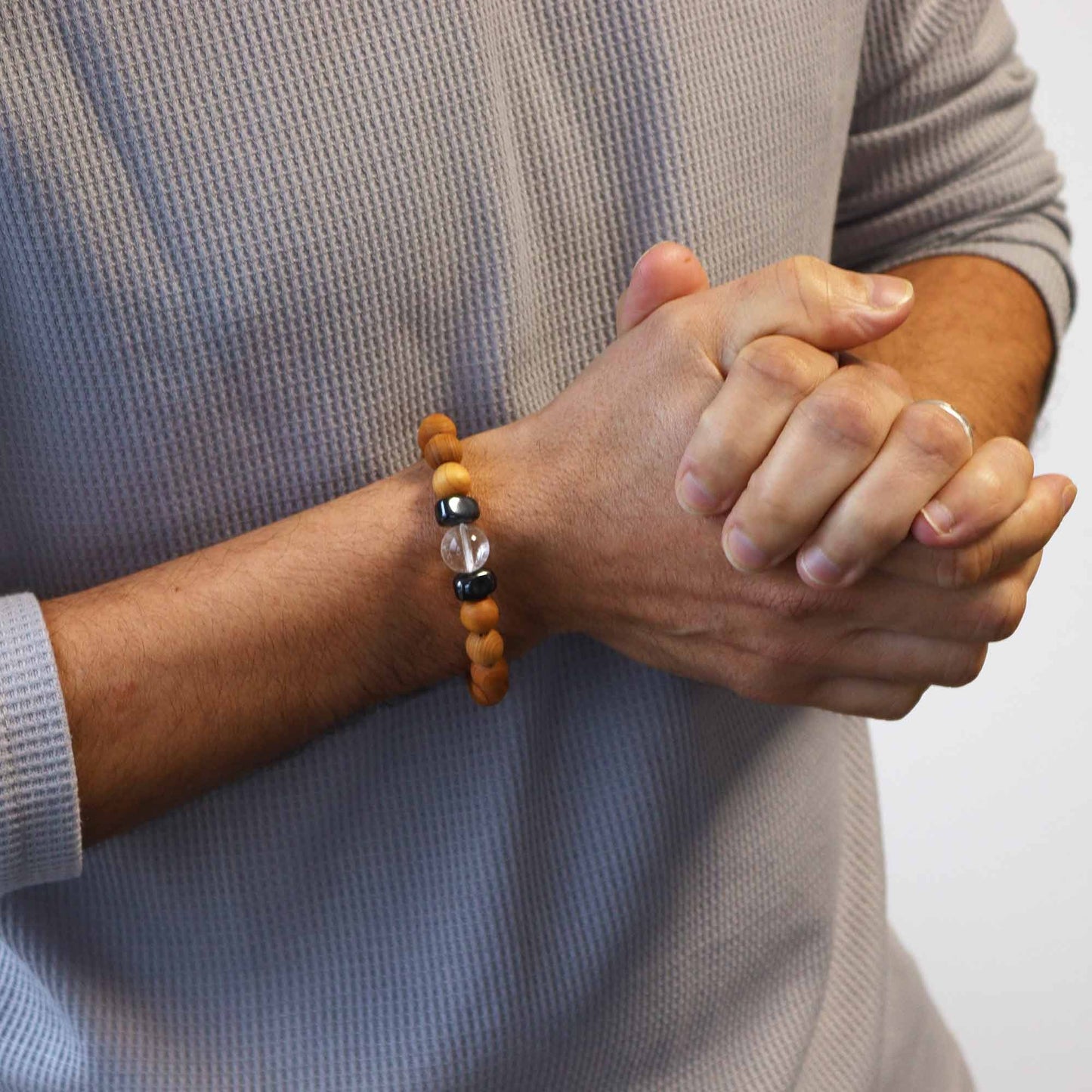 Zedernholz Kronenchakra Armreif Mit Klarquarz