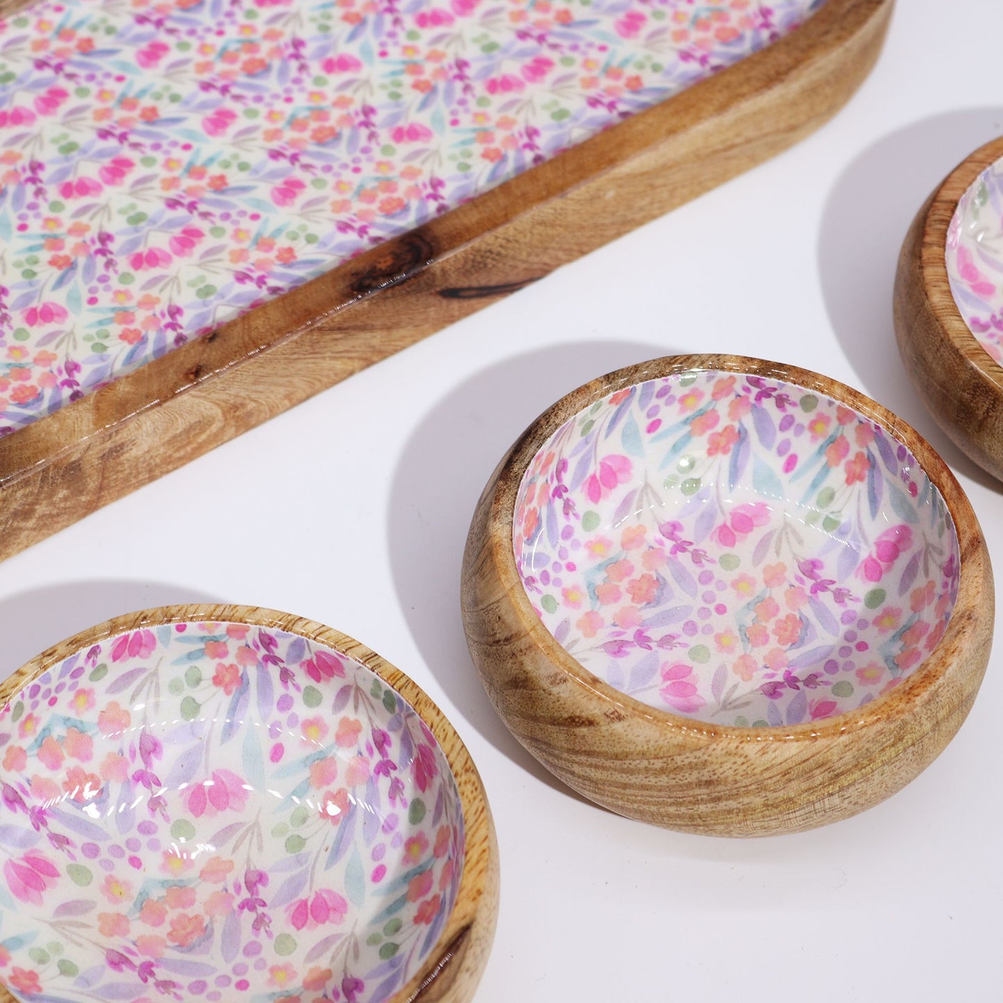 Mango Holz Tablett Mit 3 Schalen - Hübsches Blumenmuster