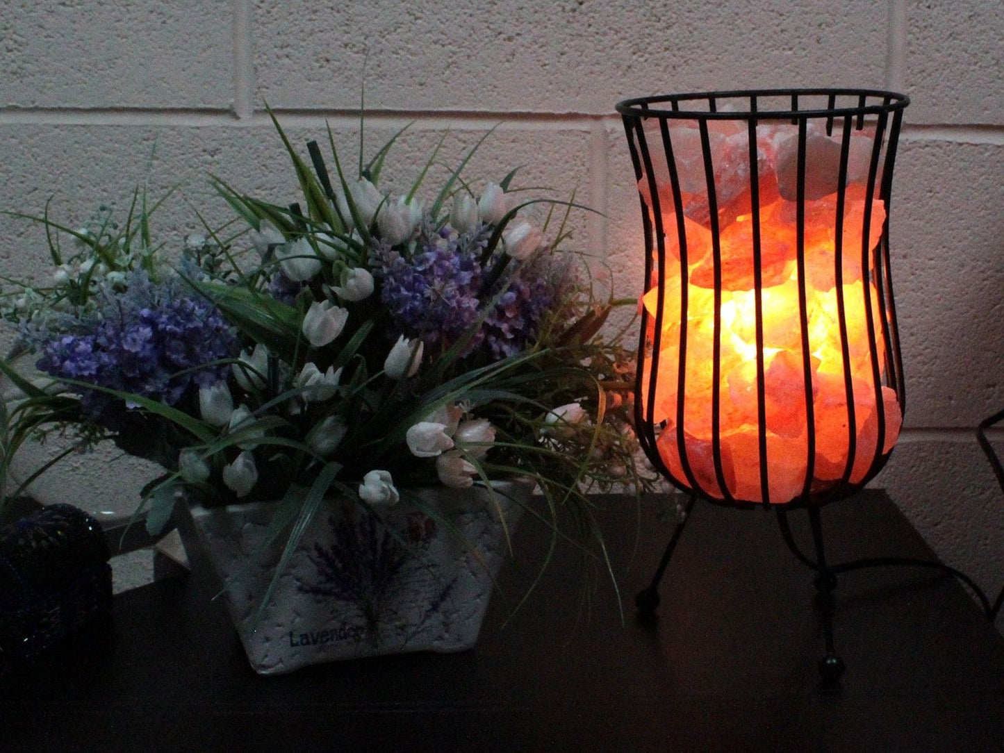 Hohe Salzstein Feuerstelle Eisenlampe Vintage Industrie Design