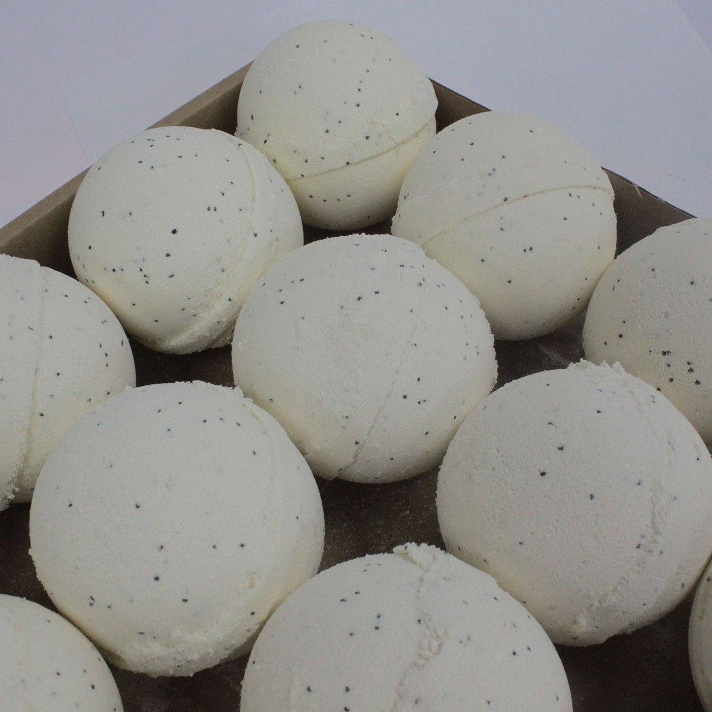 Einfache Vanille Badebombe Mit Sheabutter 180 Gramm