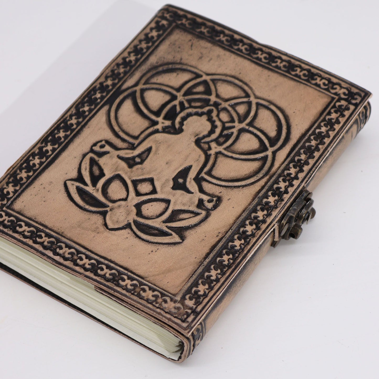 Buddha Esoterisches Notizbuch Rot Braun 200 Seiten Stichkante 17.5x12.5x3cm