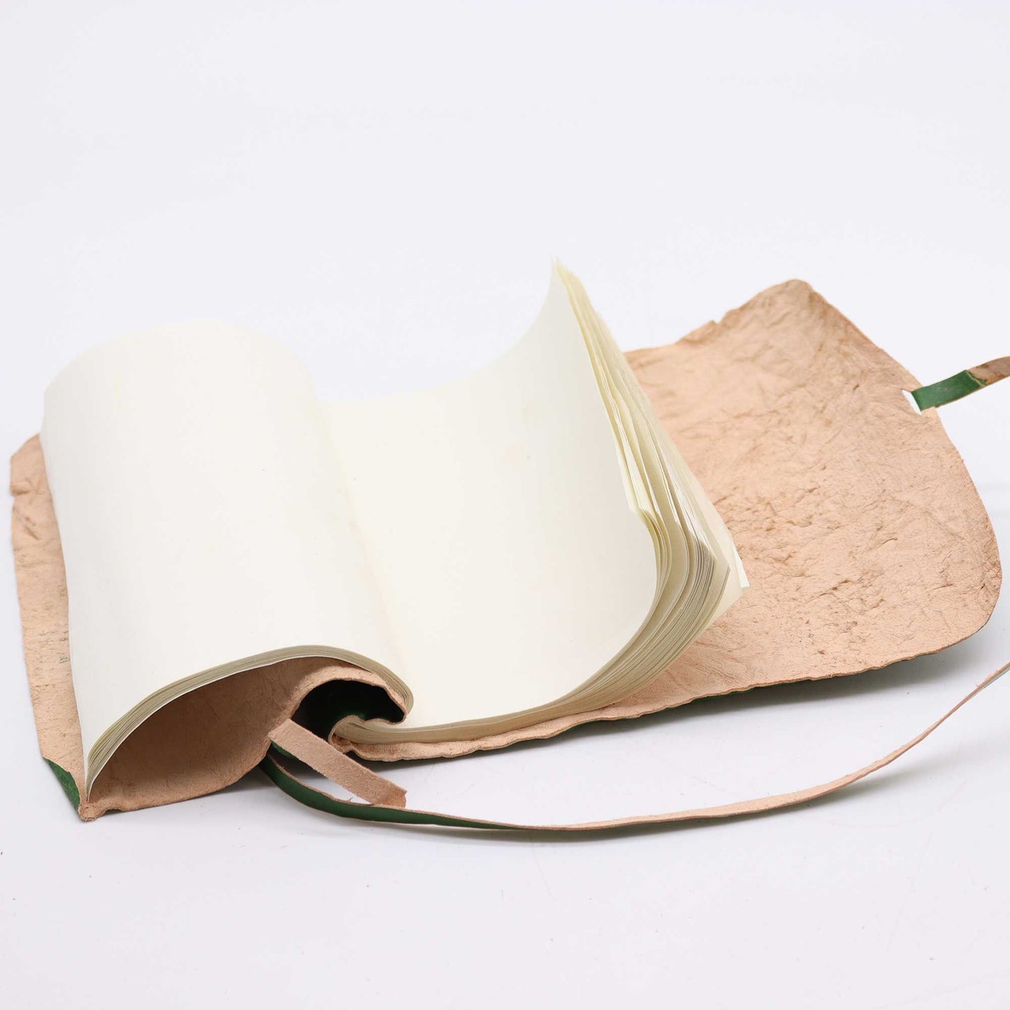 Gerolltes Leder Reise Notizbuch 96 Seiten Grün 21x15cm