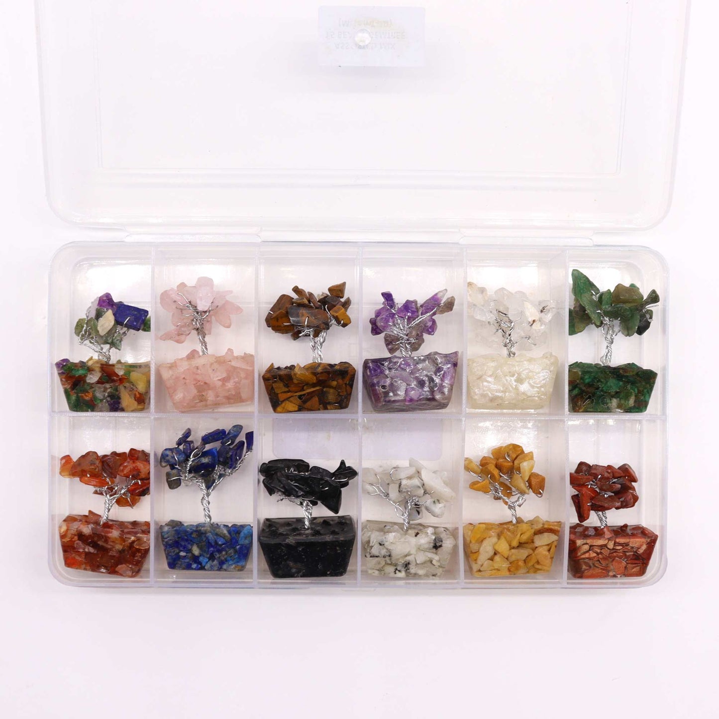 Box Mit 12 Mini Edelsteinbäumen Auf Orgonitbasis - Assortierte Mischung Mit 15 Steinen