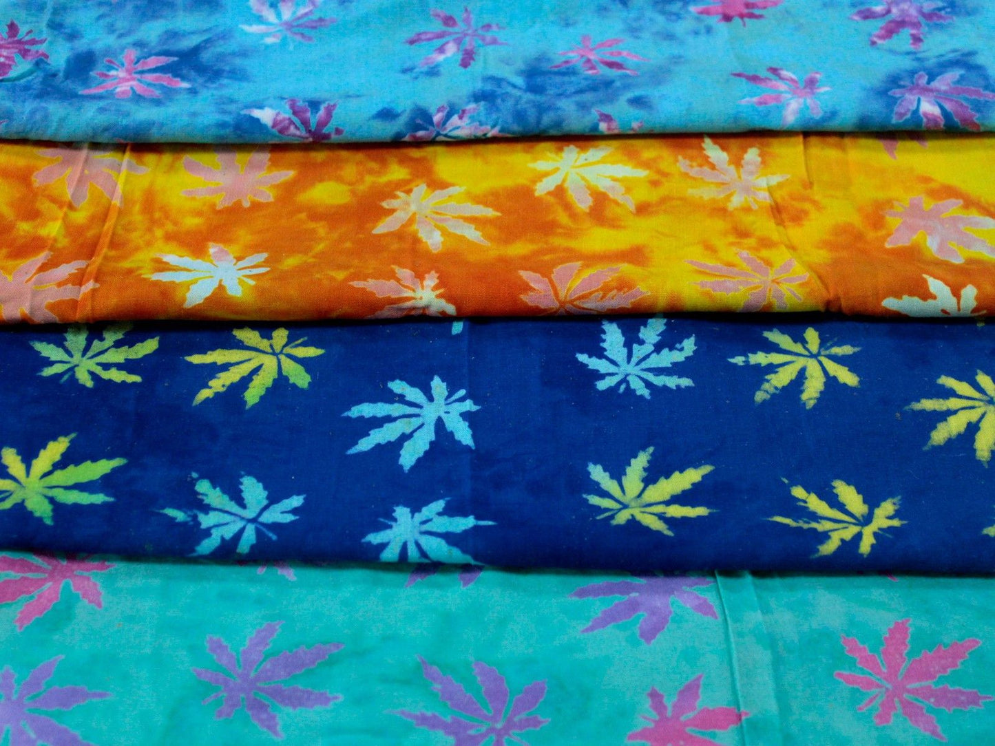 Bali Blockdruck Sarong Tropische Blätter 4 Verschiedene Farben