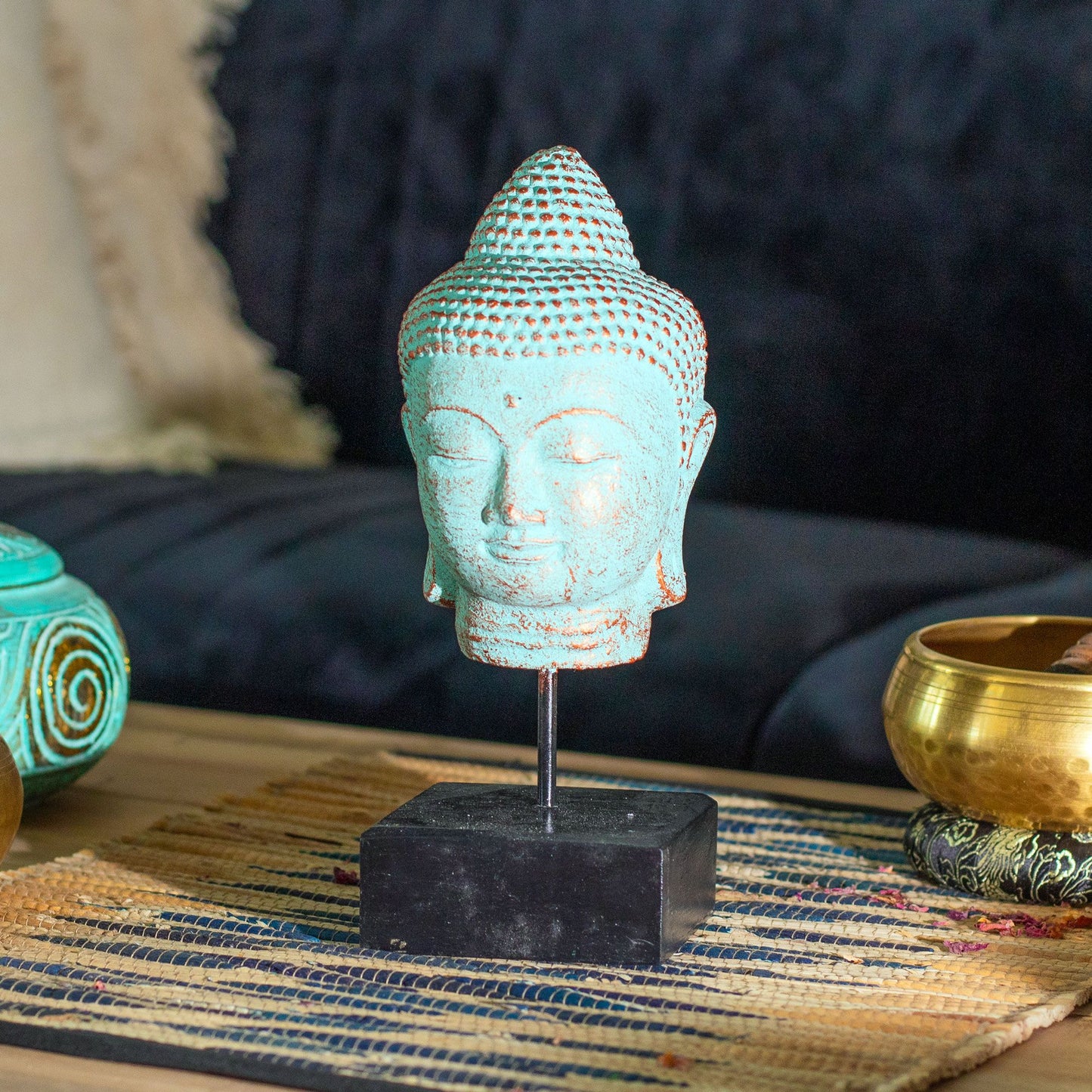 Stille Buddha Kopf auf Stand Grün Kupfer