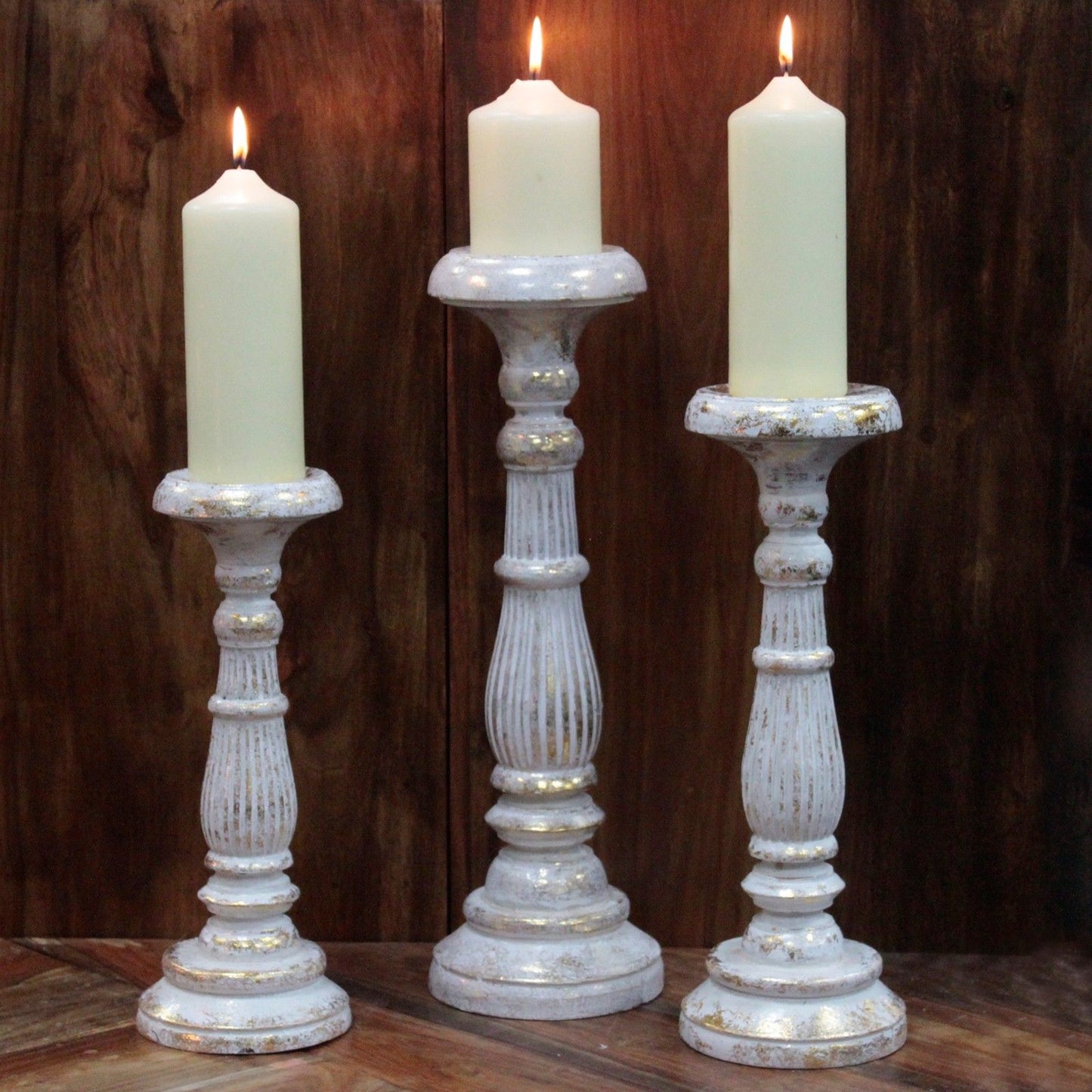 Kleiner Kerzenständer Weiß Gold Handgefertigt Aus Albesia Holz Vintage Stil