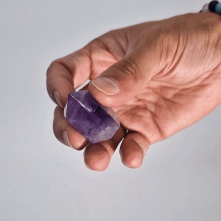 Kleine Reiche Farbige Amethystspitzen Ungefähr 4-5.5cm