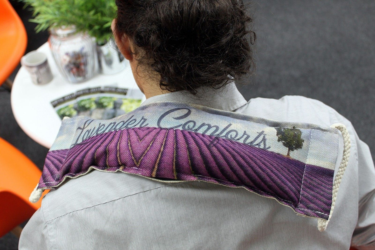Luxuriöses Lavendel Weizenkissen Im Geschenkkarton - Schmetterlinge Und Rosen