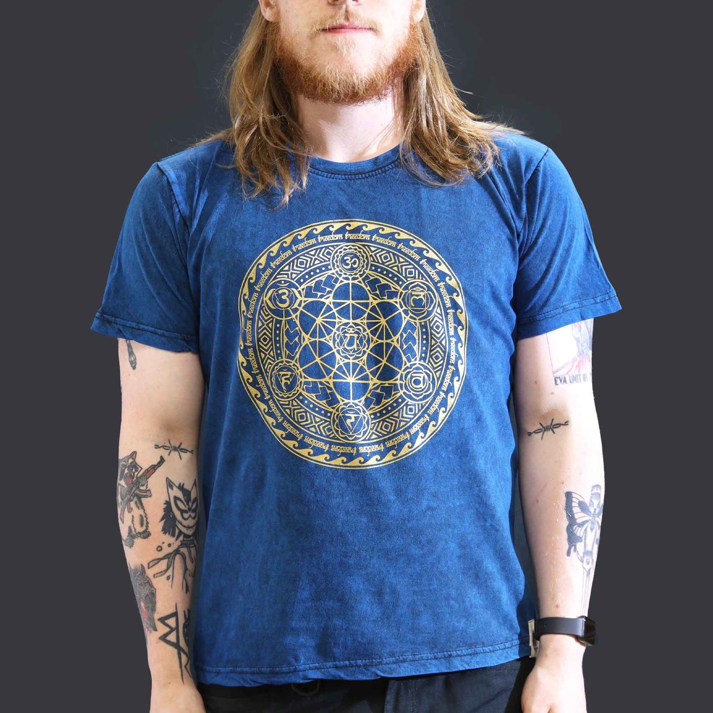 Großes Steingewaschenes Teeshirt Chakra Blau