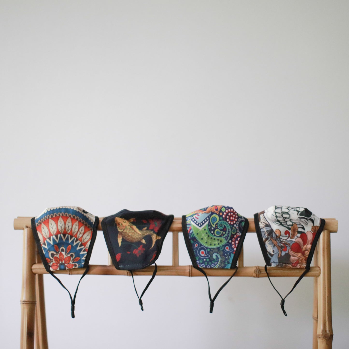 Wiederverwendbare Modische Gesichtsmaske - Goldene Blätter (Erwachsene)