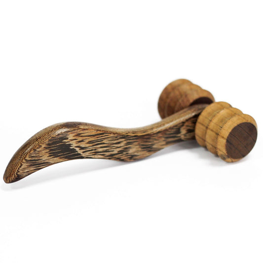 Massagewerkzeug Gerippter Handroller Holz 19cm x 9cm x 4cm