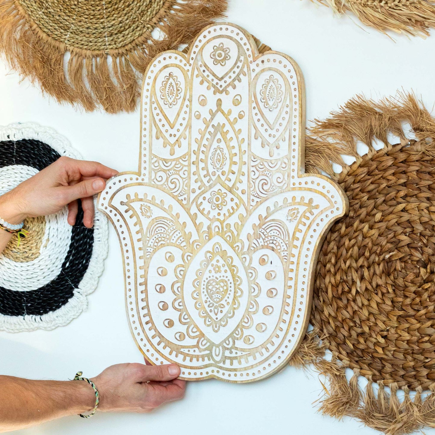 Mango Holz Hamsa Wandtafel Weißer Waschen 52 cm