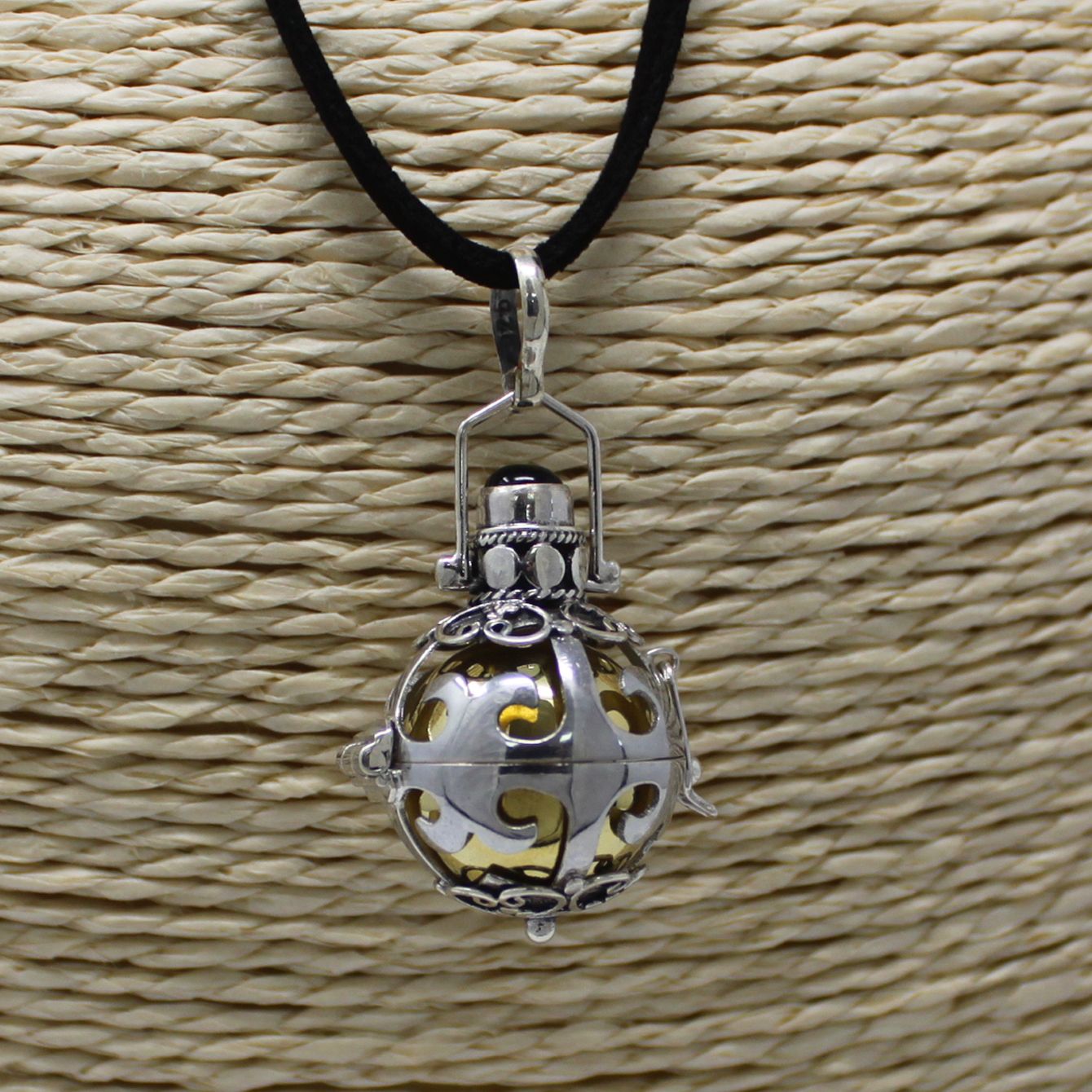 Silberne Engelglocke Träume 18mm