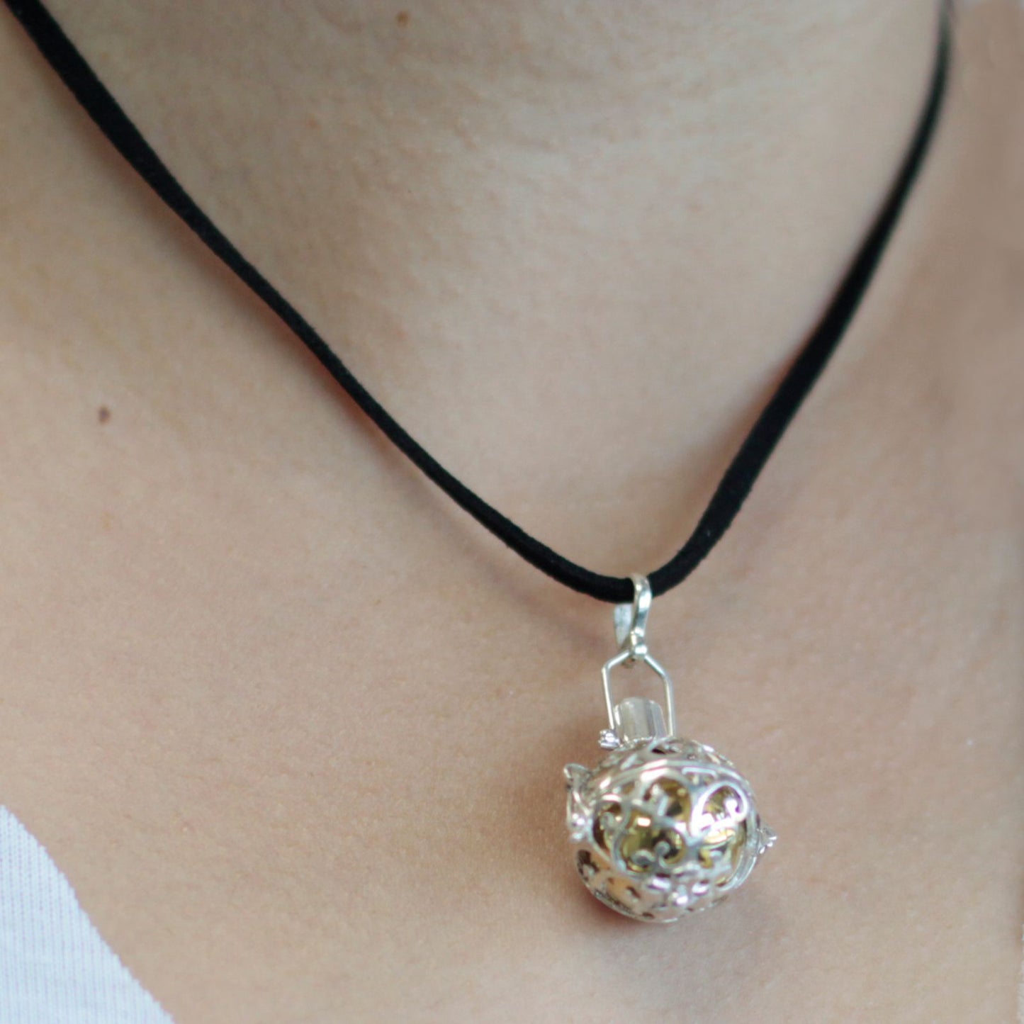 Silberne Engelglocke Nachtzeit 18mm