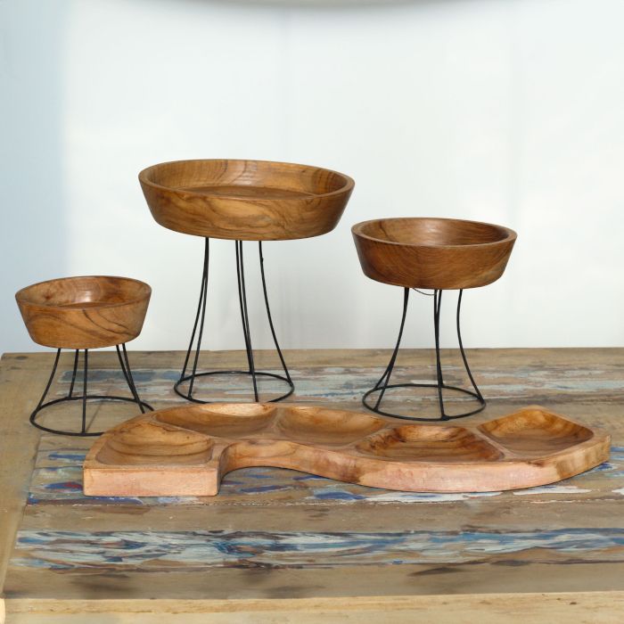Set Mit 3 Erhöhten Teakholzschalen