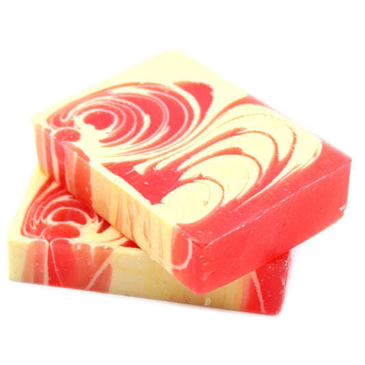 Handgemachte Seifenlaib 1,2Kg - Erdbeere