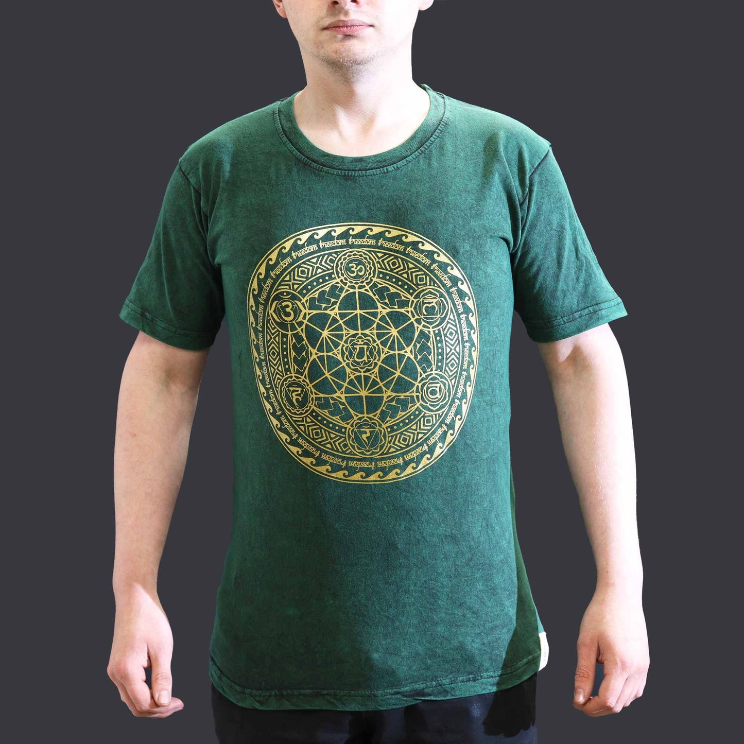 Kleines Steinwasch T-Shirt Chakra Grün