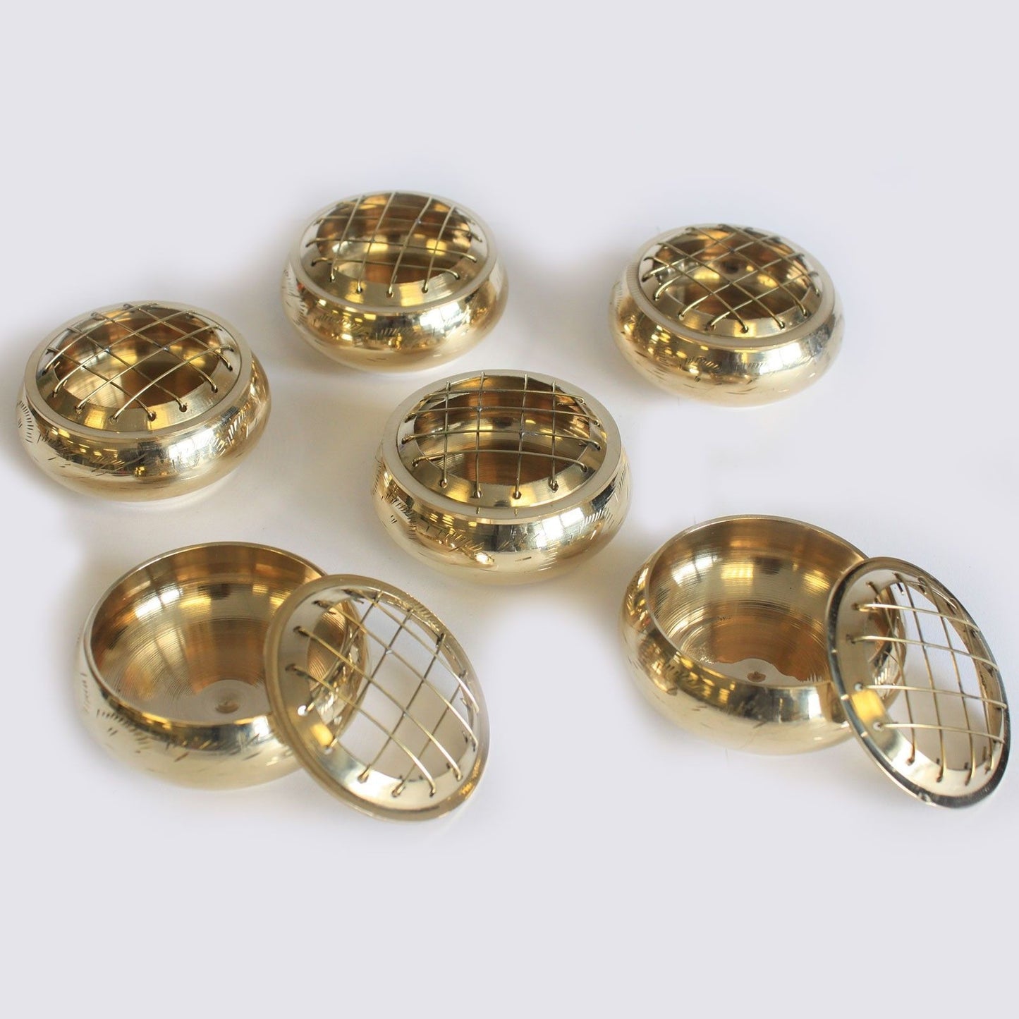 Holzkohlen Duftlampe Mit Messing Halter Und Bildschirmdeckel