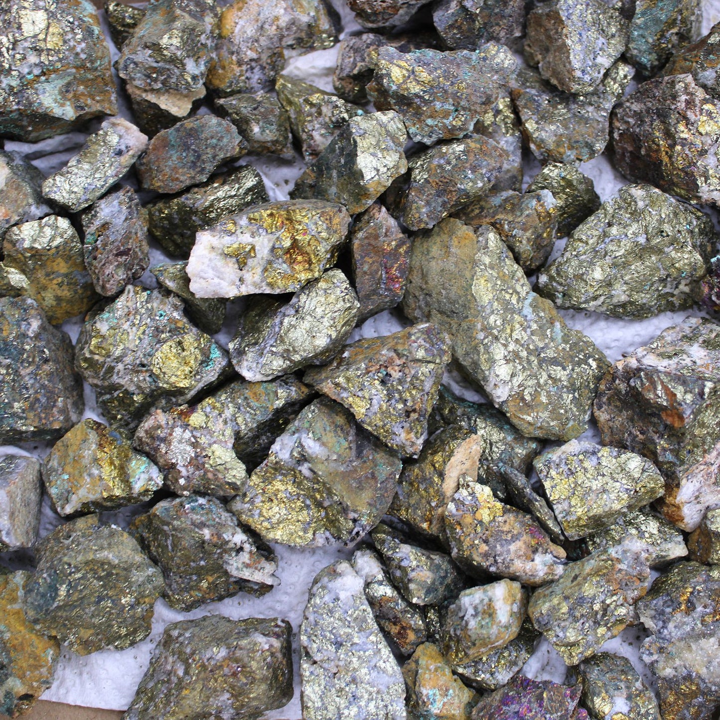 Mineralien Proben - Chalcopyrit (ca 80 Stück)