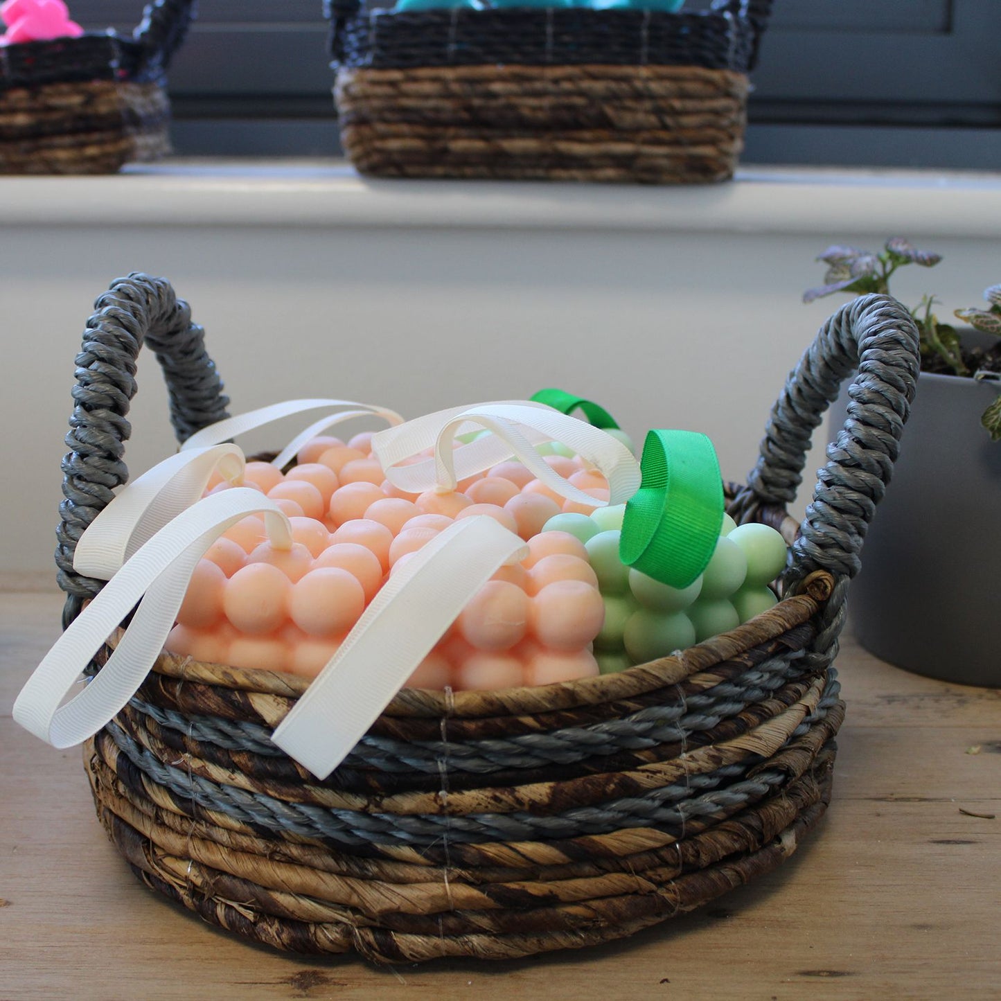 Bananenblatt Und Abu-Grau Raffia Korb Set Aus 2