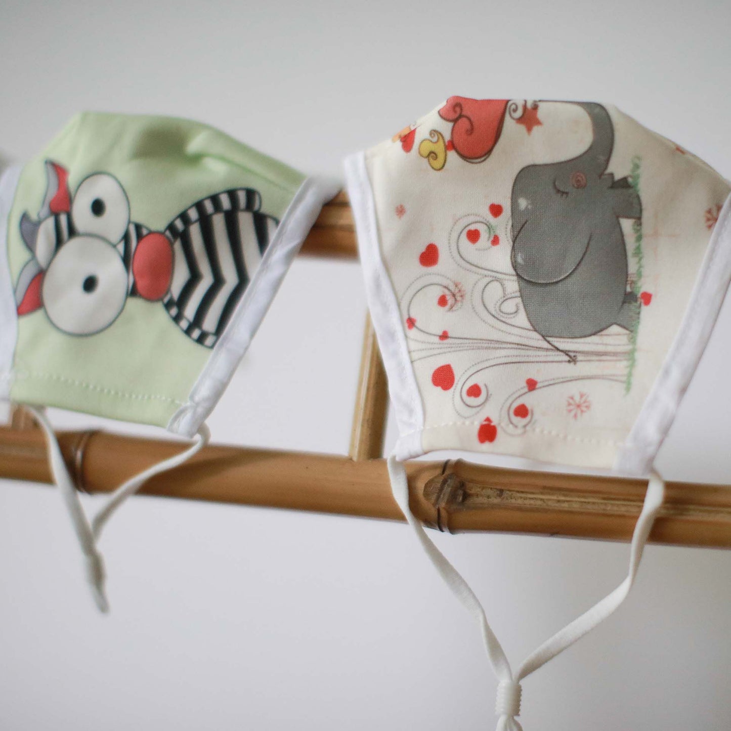 Wiederverwendbare Modische Gesichtsmaske - Verrücktes Zebra (Kinder)