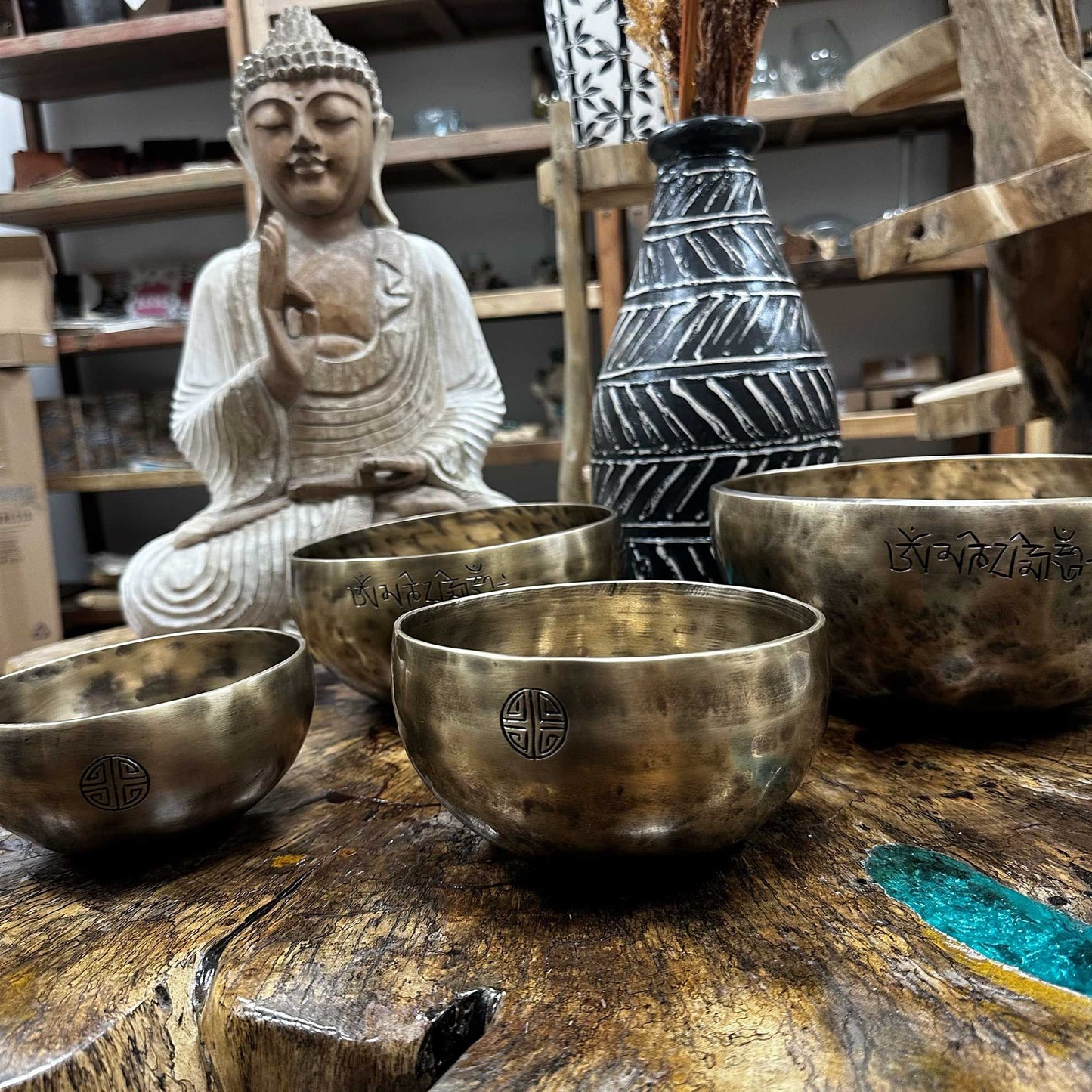 Medium Nepalese Mondschale 15cm Ungefähr 750g