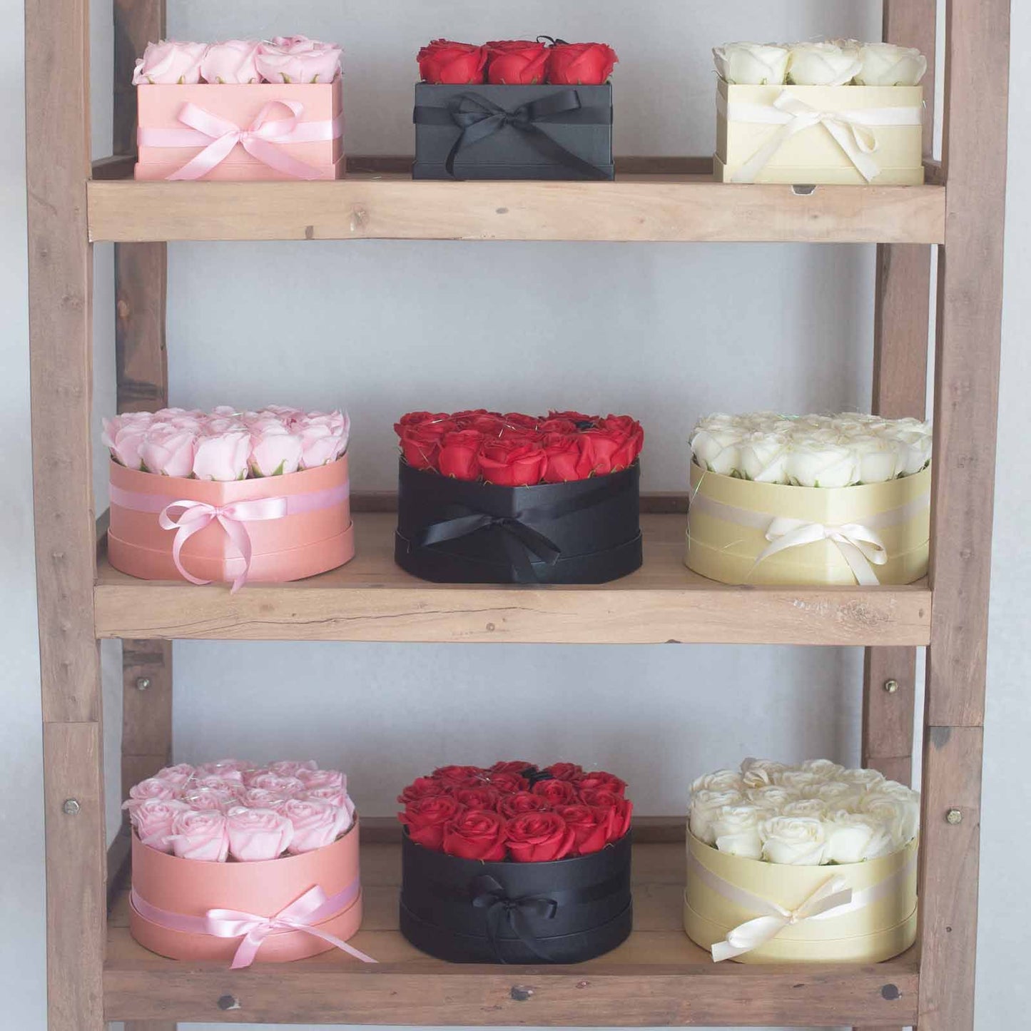 Seifenblumen Geschenkstrauß - 9 Rote Rosen - Quadrat