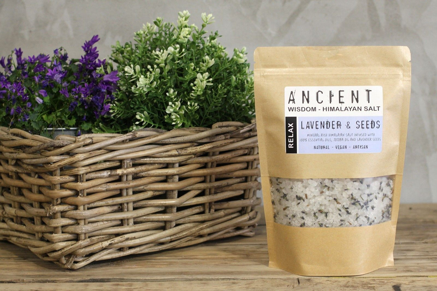 Himalaya Badesalz Mischung 500g Entspannung mit Lavendelöl und Jojobaöl