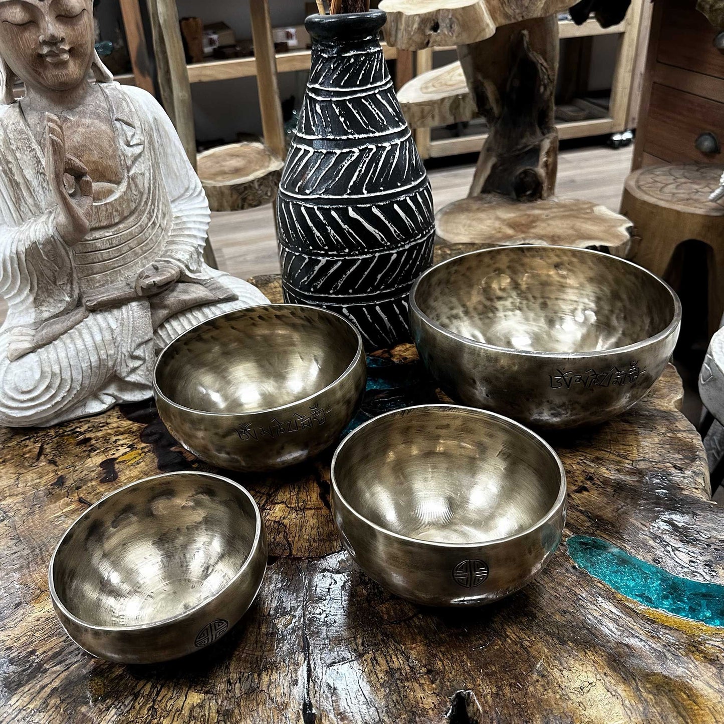 Medium Nepalese Mondschale 15cm Ungefähr 750g