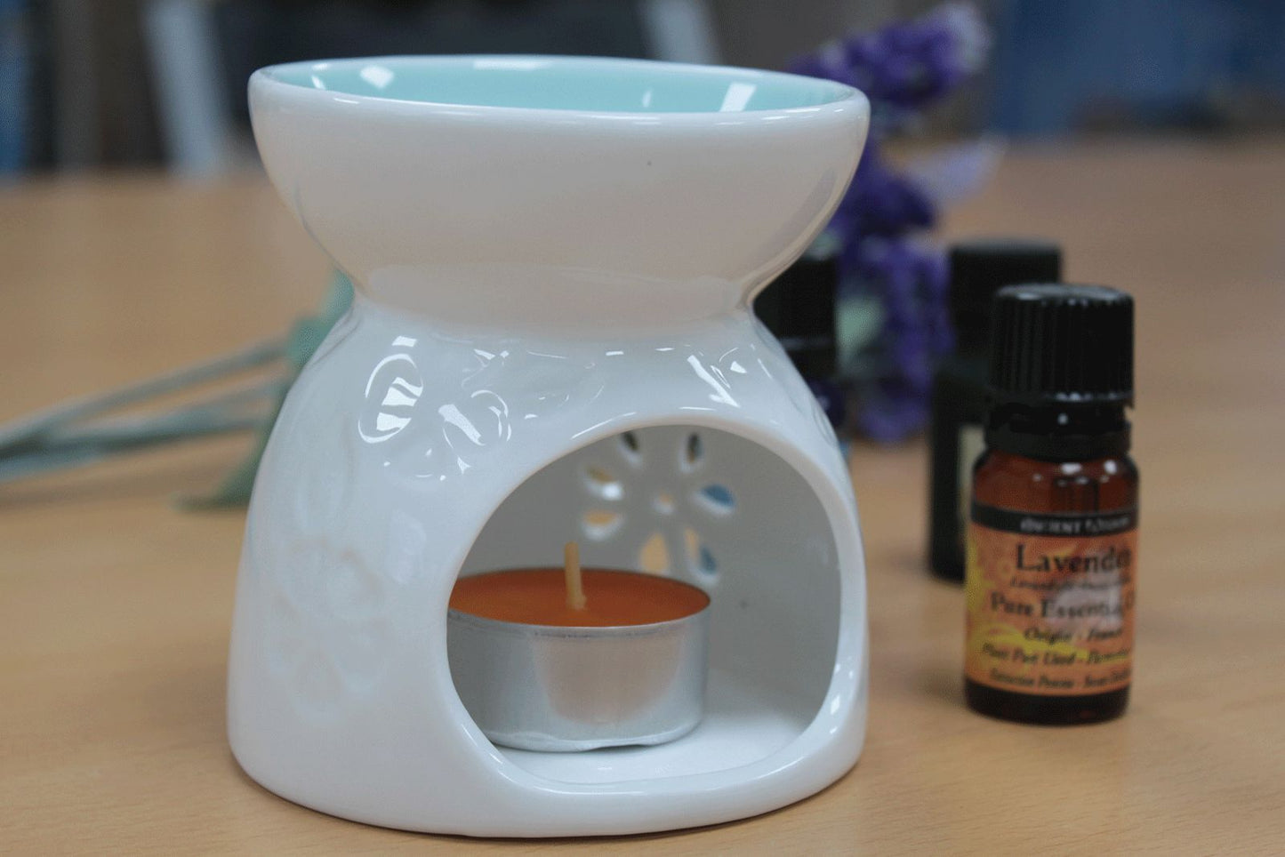 Klassischer Weißer Duftölbrenner - Floral Mit Teal Schale