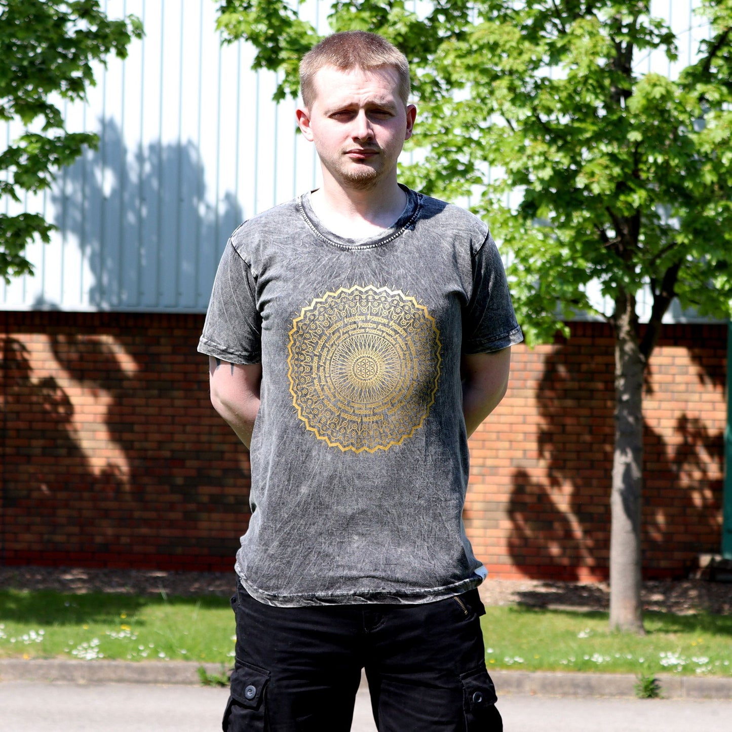 Großes Steingewaschenes T-Shirt Mandala Dunkelgrau