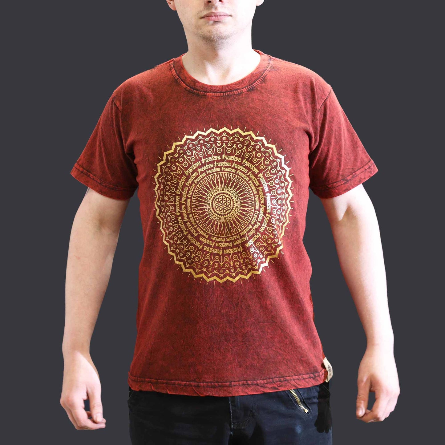 Kleines Stein-Gewaschenes T-Shirt mit Mandala in Kastanienbraun
