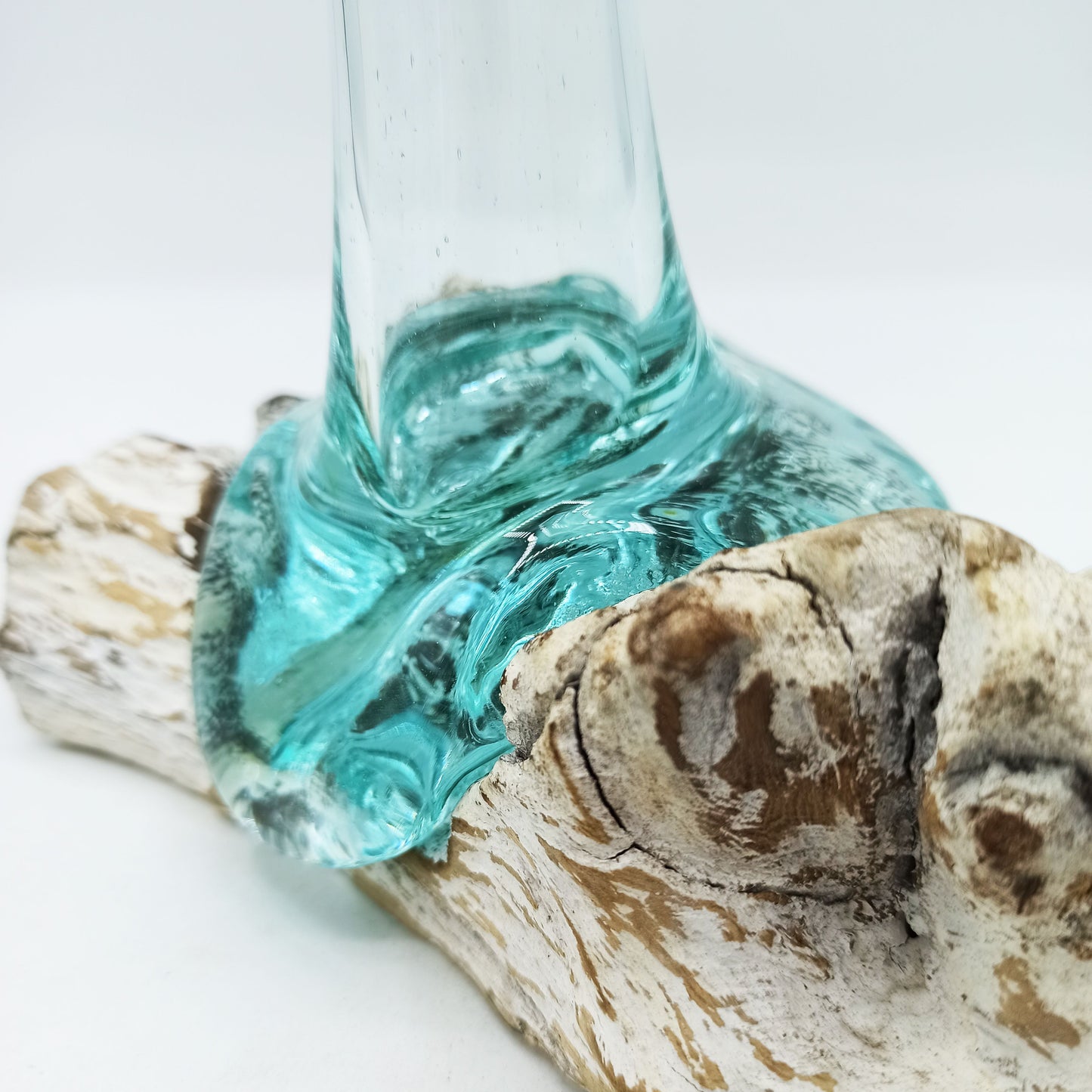 Geschmolzene Glasvase Auf Weißgewaschenem Holz - Klein