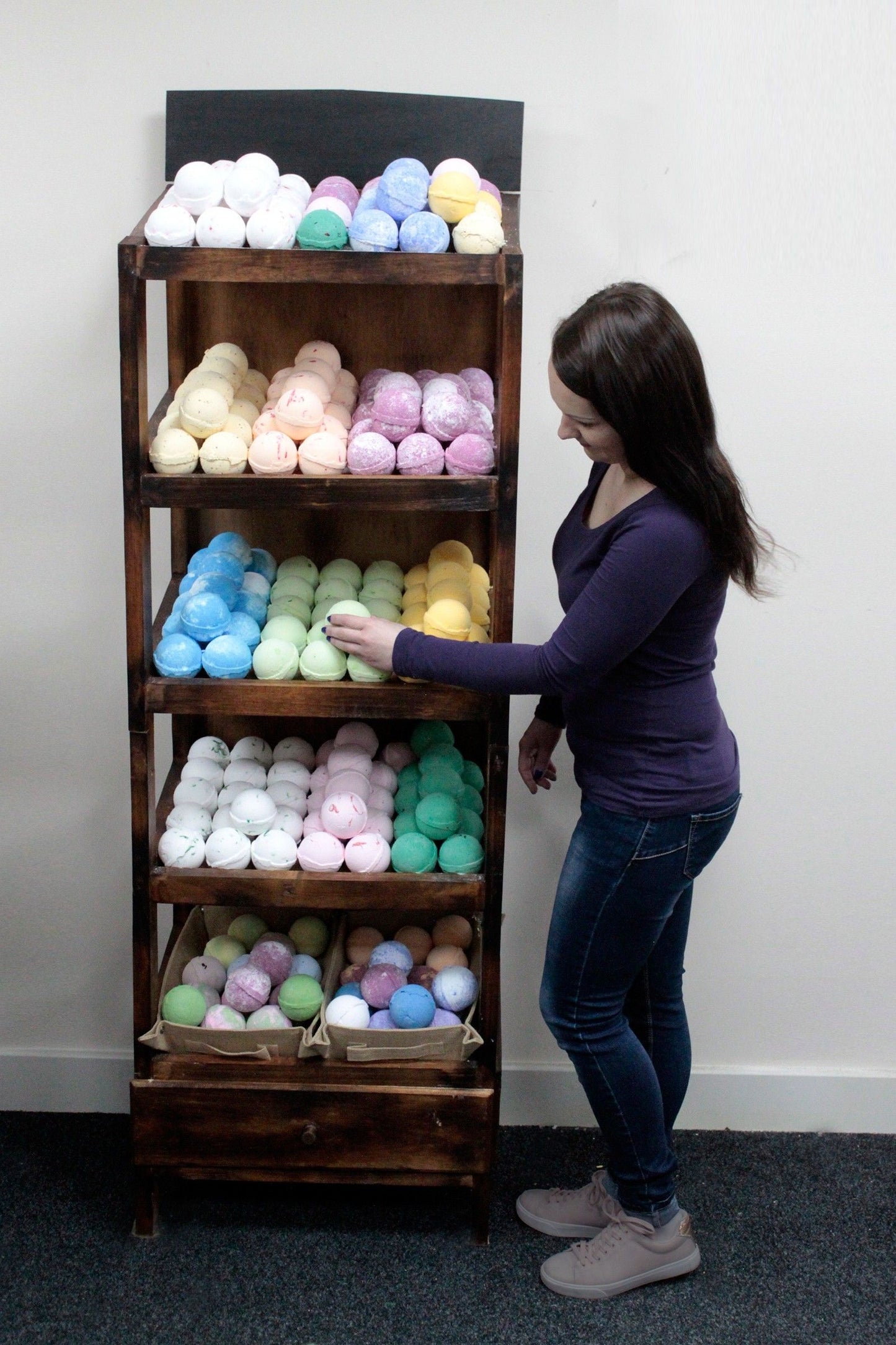 Badebombe 5 Regal Display - Braunwäsche