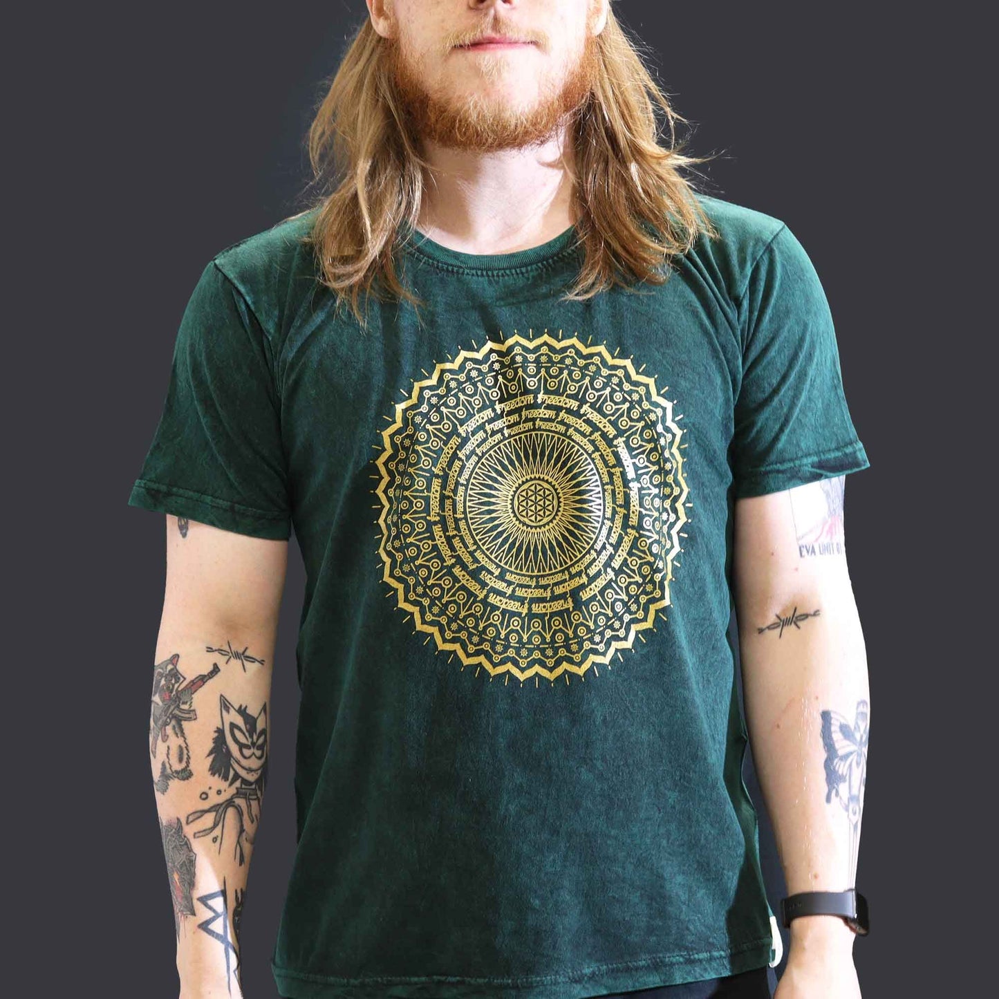 Großes Steingewaschenes Mandala T-Shirt in Grün